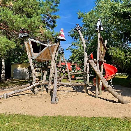Pension Am Waldguertel Forst  Esterno foto